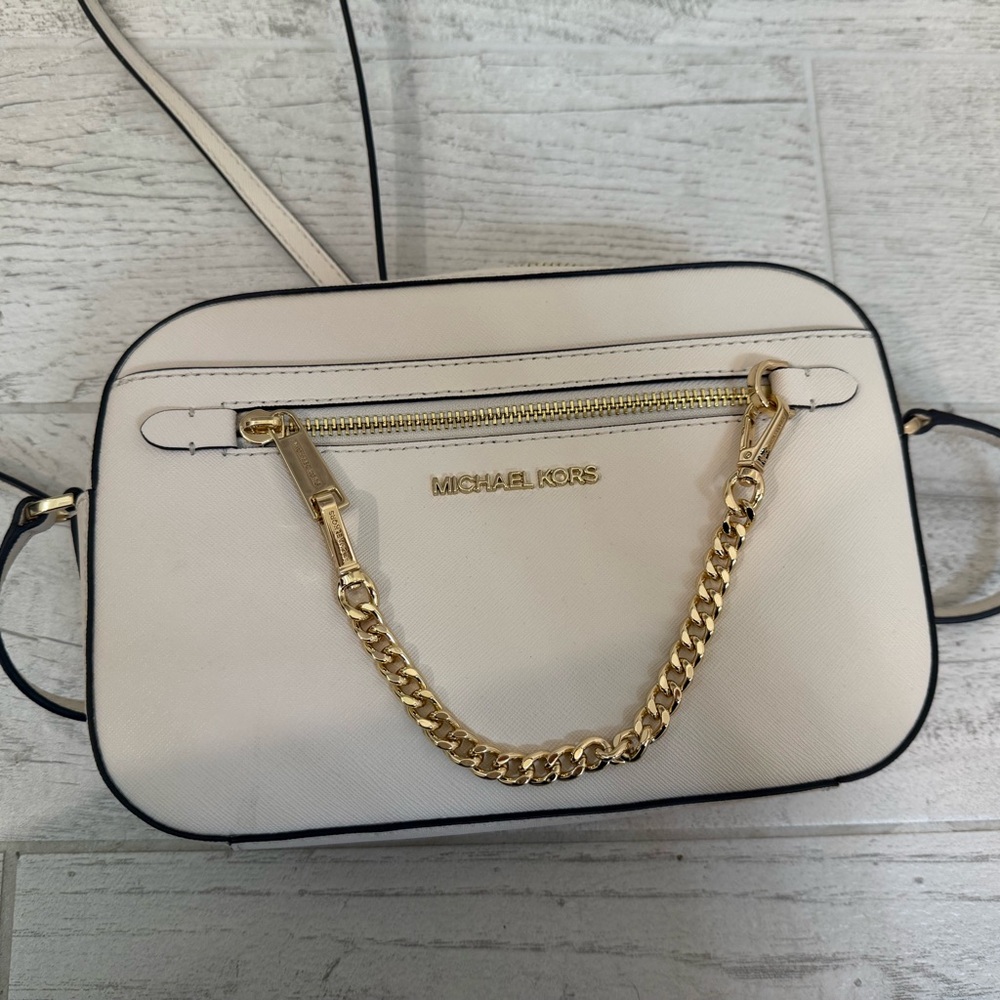Michael Kors White Crossbody Bag with Gold Chain